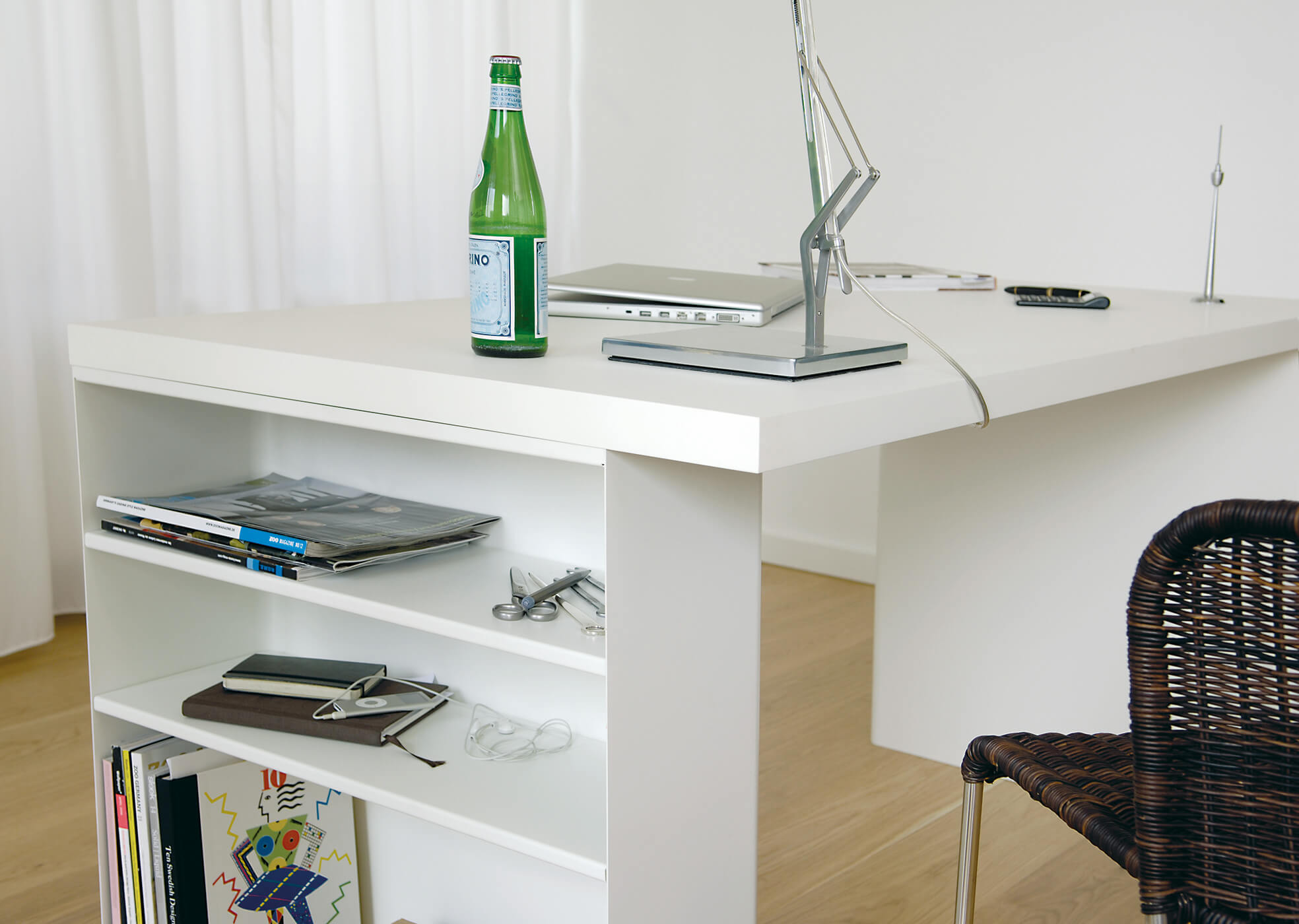 Booktable